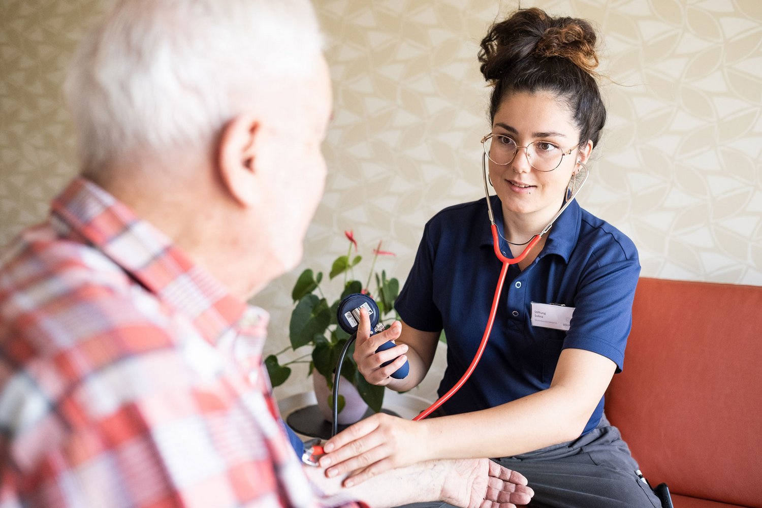 Solina Pflege und Betreuung, Blutdruckmessung